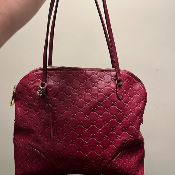 Stunning Y2K Authentic Gucci Bree Dome Tote in Ruby Red - Picture 15 of 16